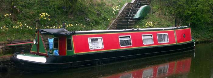 Narrowboat Andora on the cut